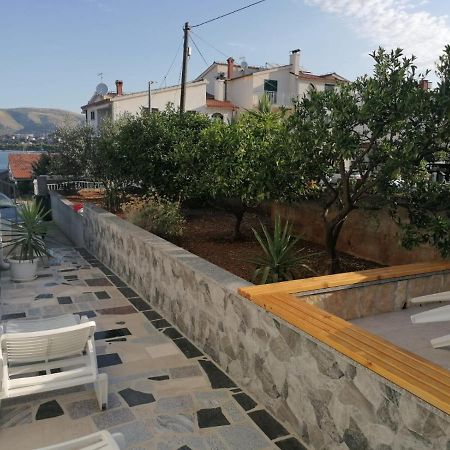 Apartment Slavica Трогір Екстер'єр фото
