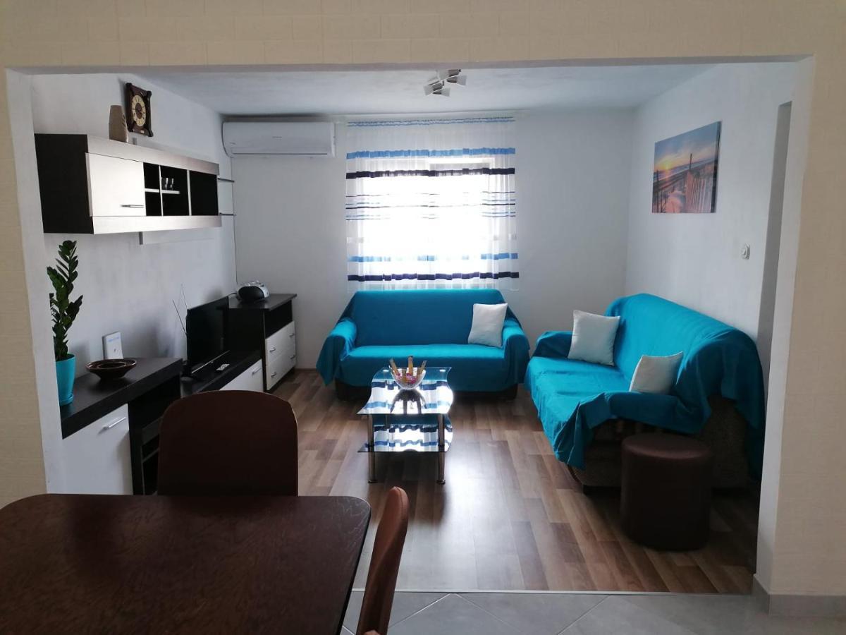 Apartment Slavica Трогір Екстер'єр фото