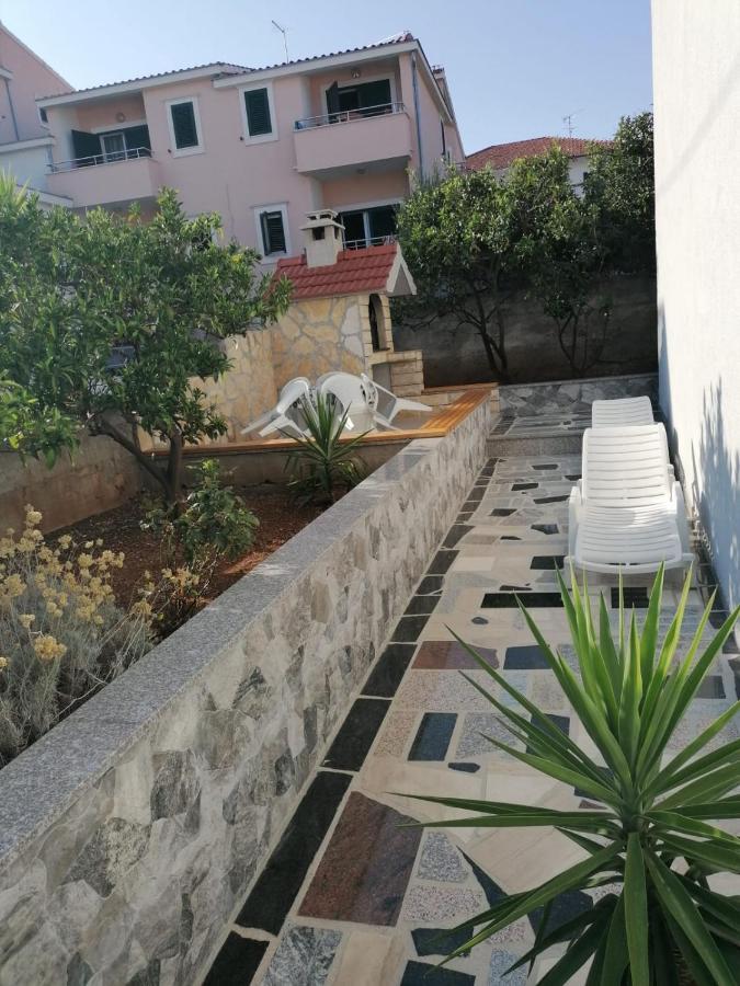 Apartment Slavica Трогір Екстер'єр фото