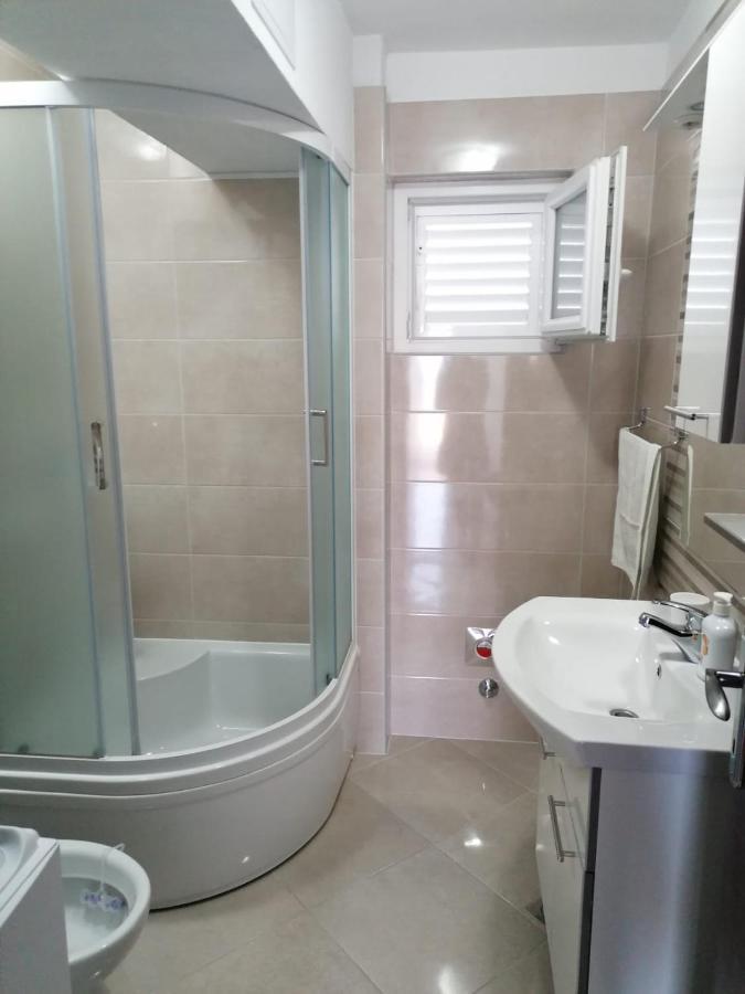 Apartment Slavica Трогір Екстер'єр фото